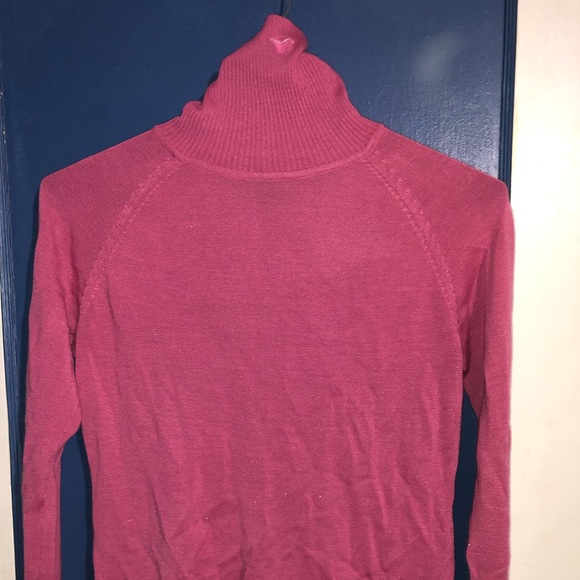 GK Woman’s turtle neck medium - Picture 1 of 2
